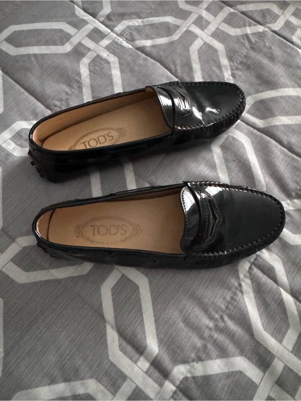 TOD'S Women's Black Patent Leather Driving Loafers, size 8.5